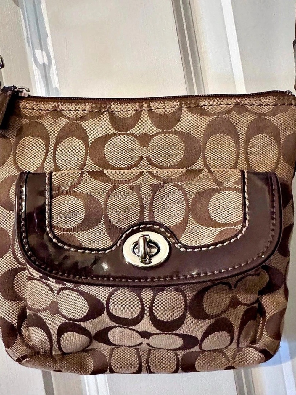 Coach Signature Turnlock Pocket Swingpack Crossbody Bag Brown & Tan